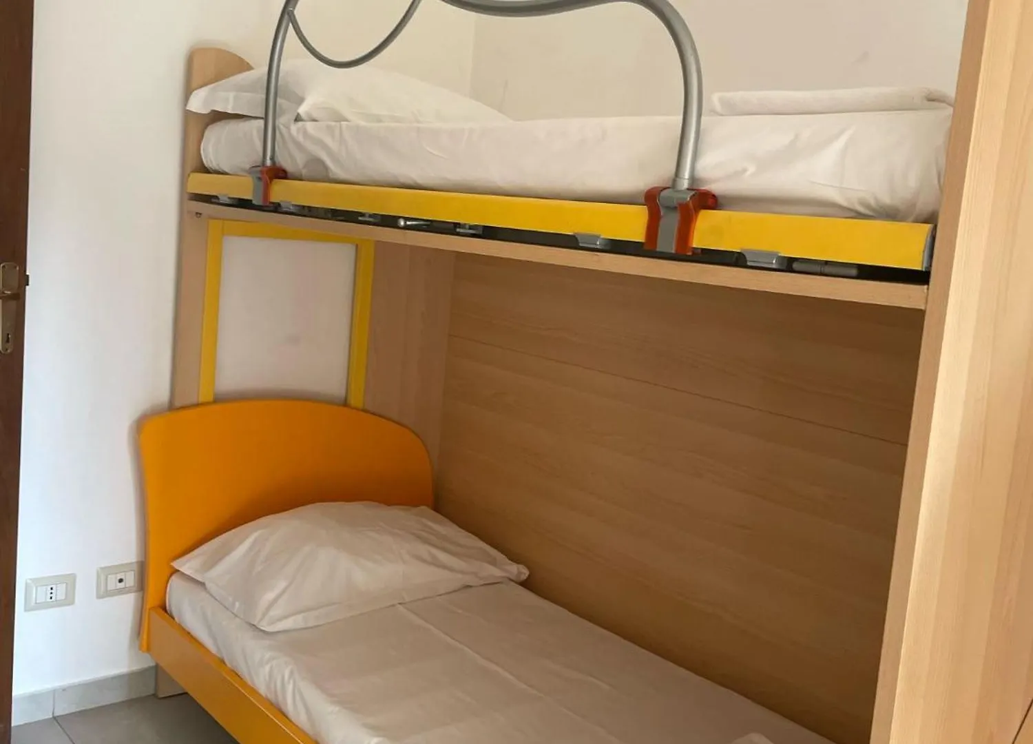 Konukevi Fiordalisi Home Milano